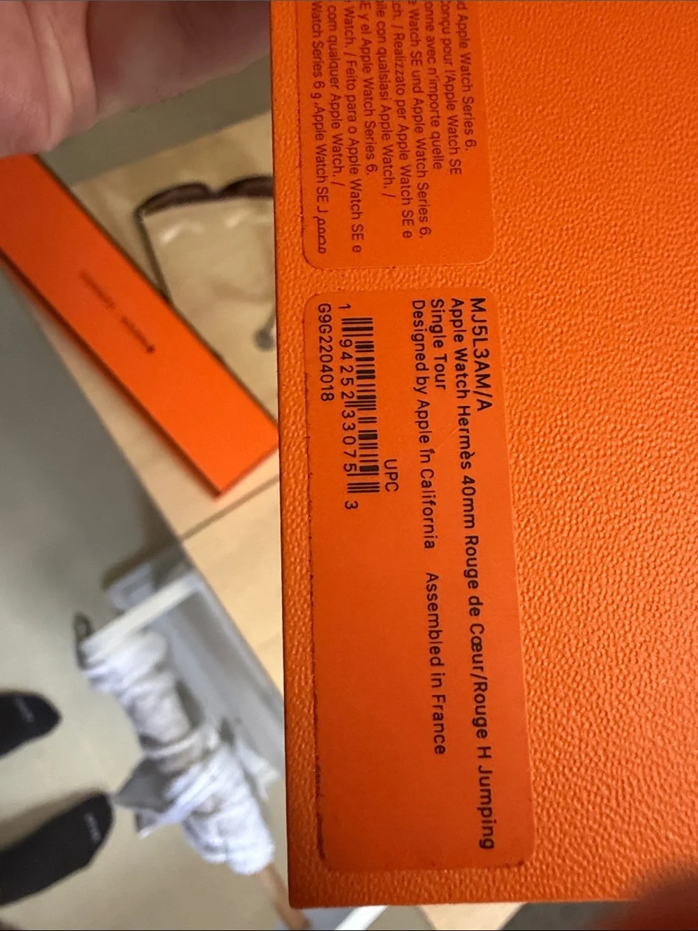 Hermès apple watch 40mm Rouge de Cœur/Rouge H Jumping Single Tour with box